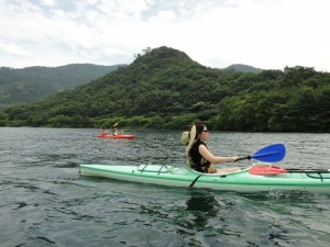 琵琶湖を水上散歩しているところ（産前）。うーたんにも自然のアクティビティを好きになってほしいな。